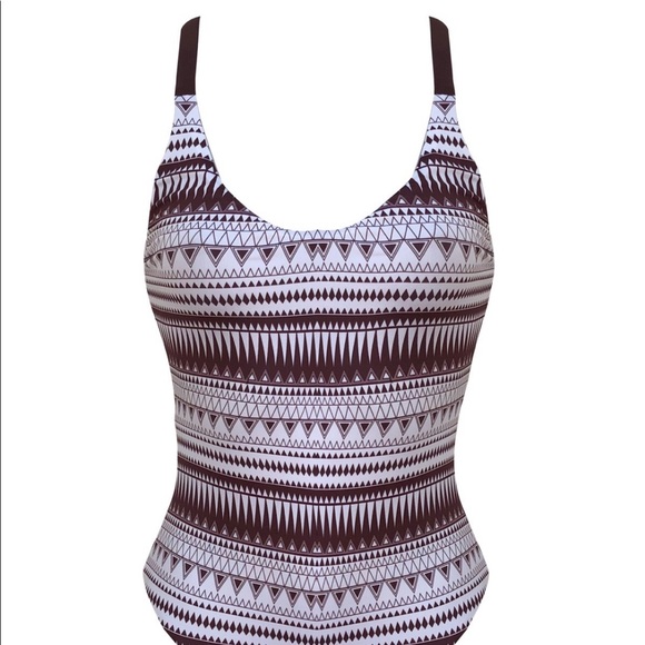 Aurelia Swimsuit - Picture 6 of 7